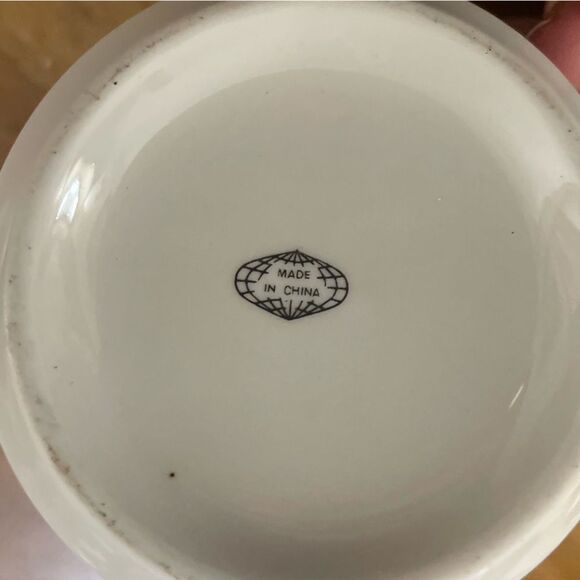 Vintage 1993 Hardee’s Breakfast Restaurant Mug - Picture 4 of 4